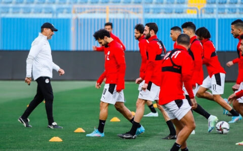 صلاح ينشر صوراً من تدريبات منتخب مصر ويعلن جاهزيته للسنغال