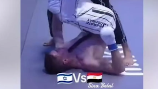 فيديو متداول يظهر مواجهة بين لاعب مصري وآخر إسرائيلي.. ما حقيقته؟